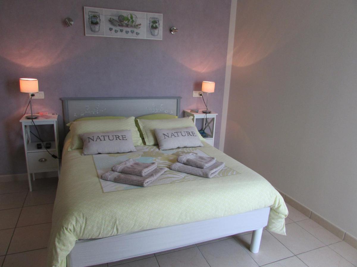 Chambre D'Hotes La Basse Gougeonniere Neuvy-en-Mauges Екстер'єр фото